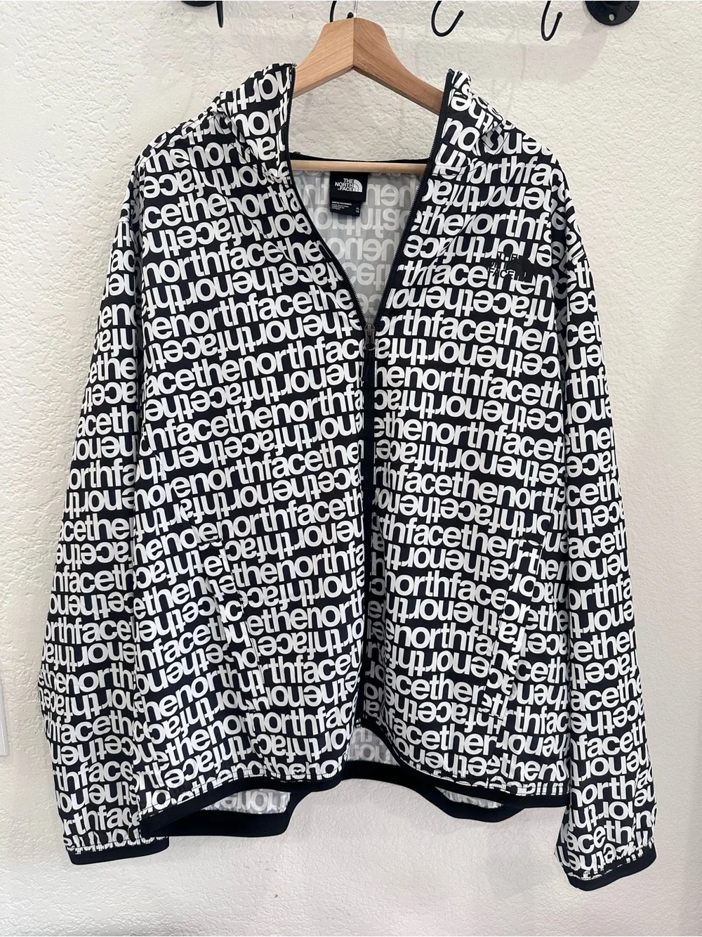 The North Face Cyclone Wind Hoodie